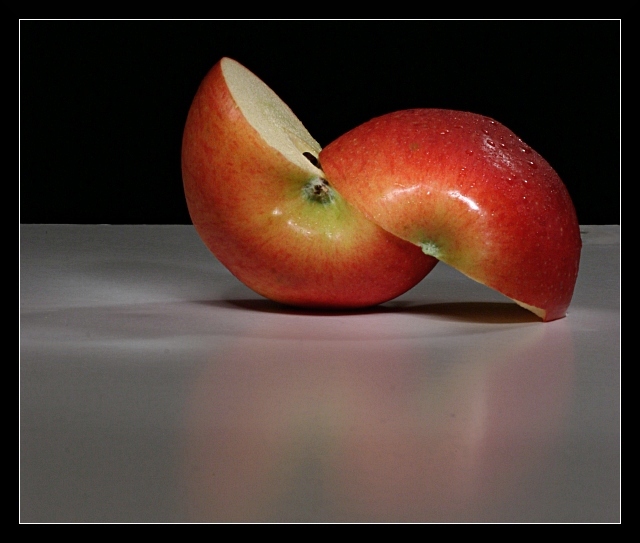 split_apple.jpg